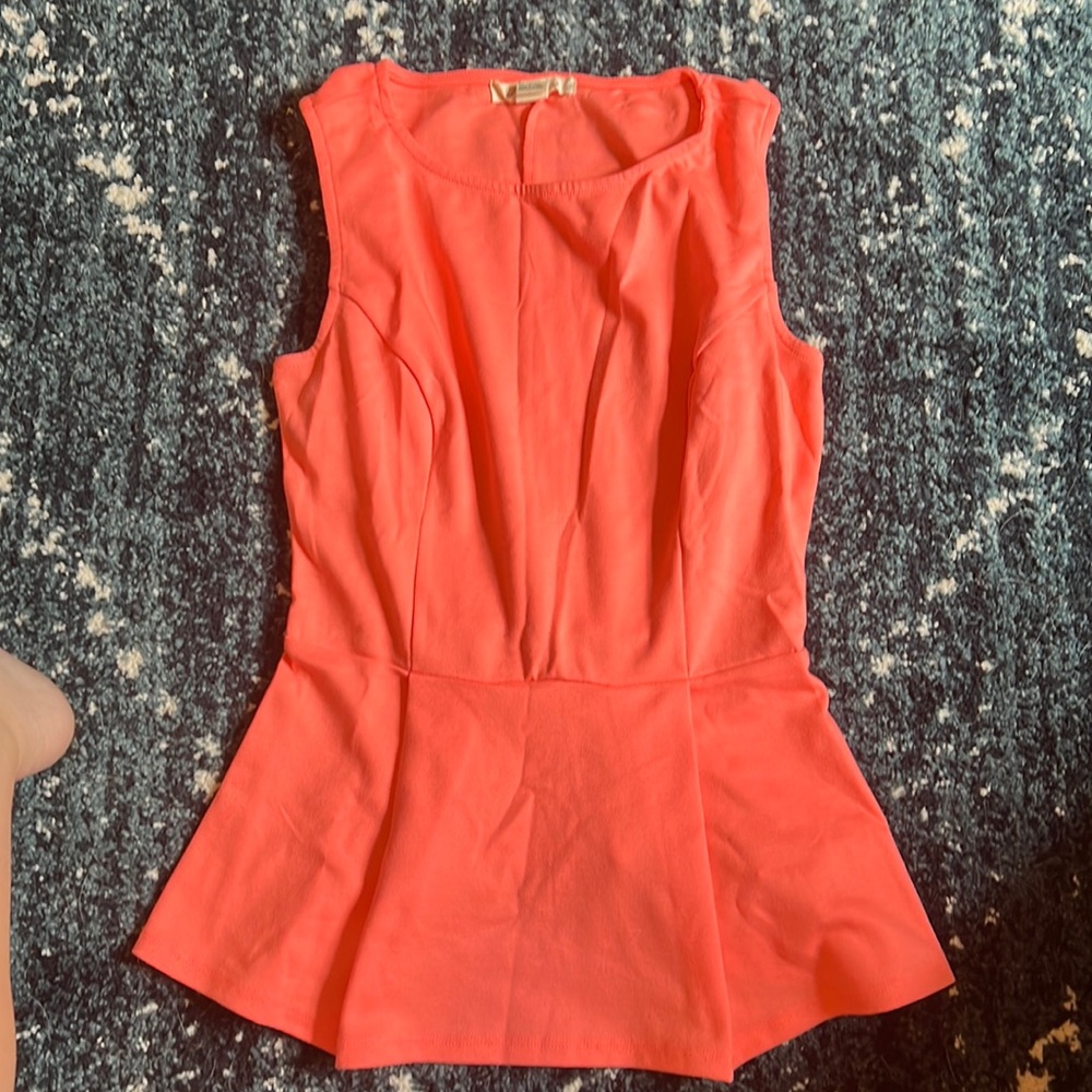 Forever 21 Woman Tank Top